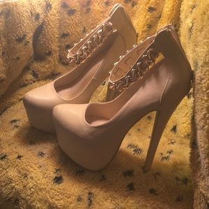 Tan leather faux HIGH heel with gold chain ankle